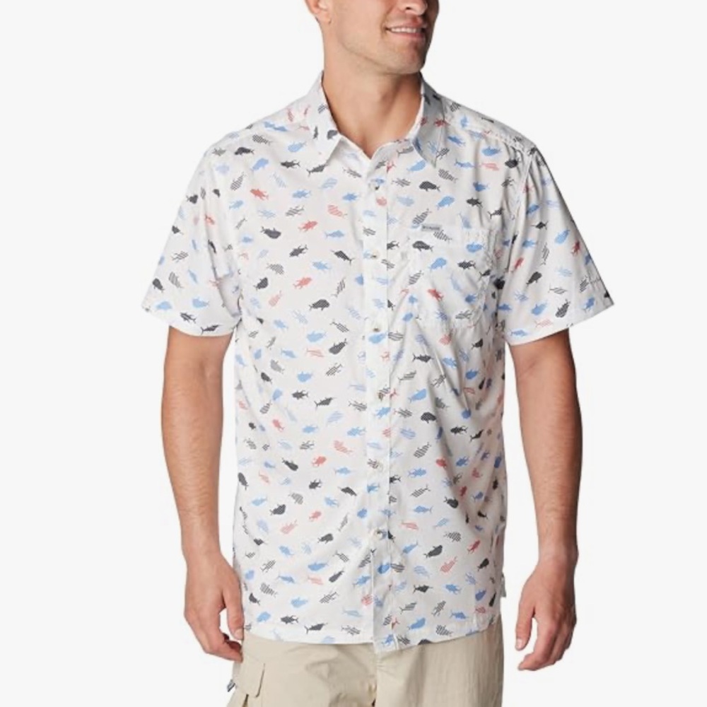 Columbia Men's Super Slack Tide Camp Shirt, White Stars N Stripes. Large